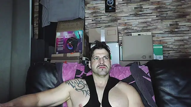 XxBigboybandxX online show from February 28, 2026, 5:41 am