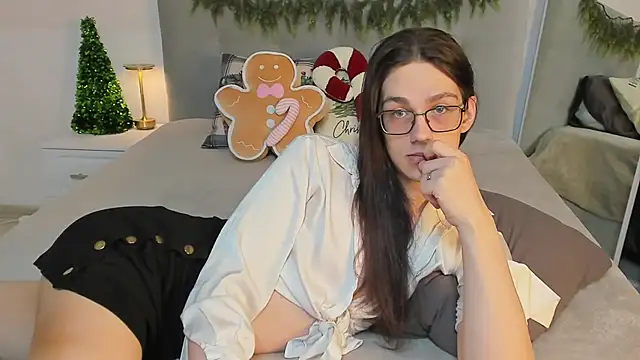 Alfreda Mills online show from December 20, 2025, 11:28 am