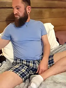 Icebearsticlese online show from February 9, 2026, 2:59 am