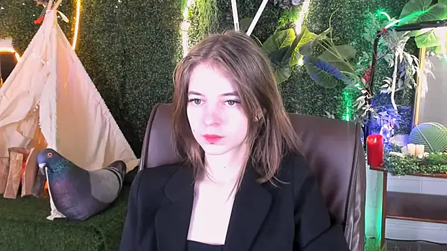 TinaDavil online show from February 26, 2025, 2:14 pm