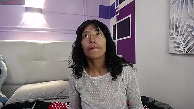 karolinee 66  online show from December 13, 2025, 8:14 pm