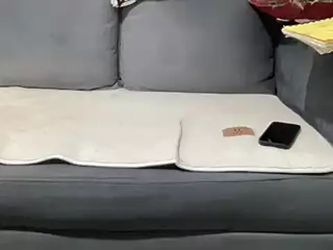 4small4inchlol online show from January 9, 2025, 9:26 pm