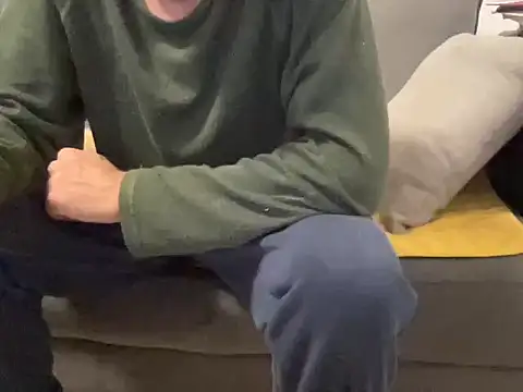 Snapshot of 4small4inchlol chatting on January 18, 2026, 10:13 pm 4small4inchlol online show from January 18, 2026, 10:13 pm