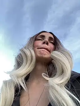 SandraCarter online show from March 16, 2025, 5:03 am