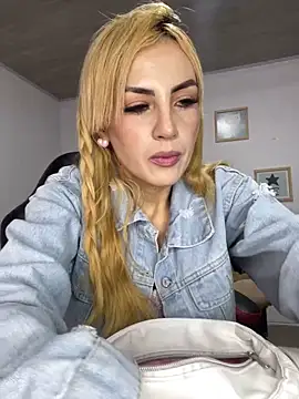 alicev kitty online show from February 27, 2025, 1:07 pm