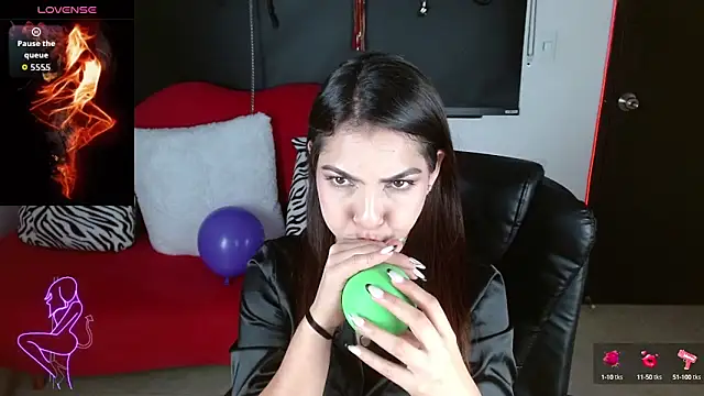 Carolaine69  online show from September 15, 2025, 1:44 pm