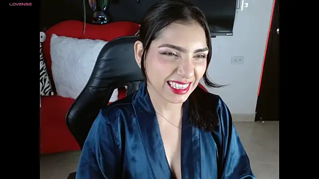 Snapshot of Carolaine69_ chatting on July 16, 2026, 1:06 pm Carolaine69 online show from July 16, 2026, 1:06 pm