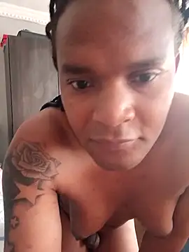 Snapshot of Callmemadam chatting on October 25, 2025, 9:17 am Callmemadam online show from October 25, 2025, 9:17 am