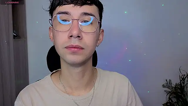 cameron cum online show from October 16, 2025, 1:56 pm