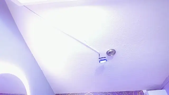 samyriverss online show from March 1, 2025, 3:43 am