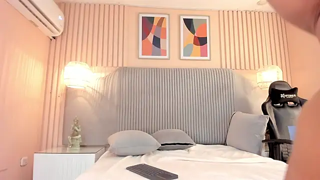 samyriverss online show from November 21, 2025, 10:58 am