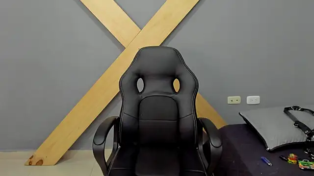 jamesinked  online show from December 27, 2024, 3:37 pm