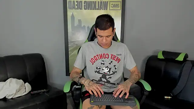 jamesinked  online show from January 28, 2025, 6:49 pm