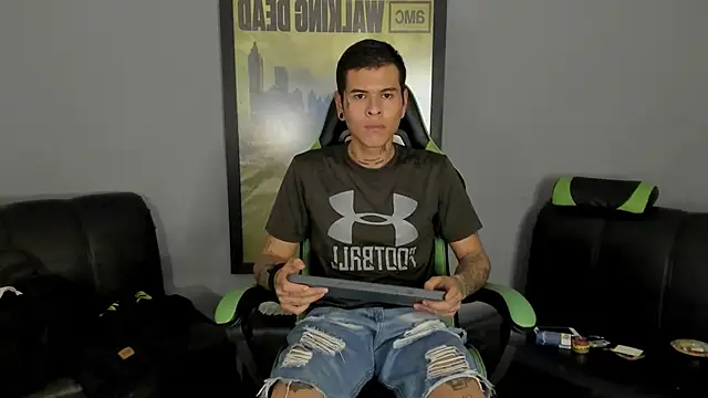 jamesinked  online show from February 12, 2025, 10:26 pm