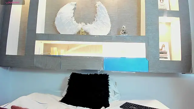 Cinthya mjs online show from February 13, 2025, 3:24 pm