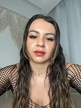 carol amorim online show from October 4, 2025, 8:51 pm