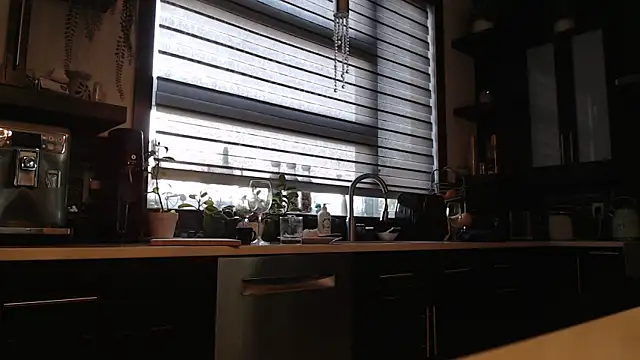 Toy-Daddy online show from October 9, 2025, 11:19 am