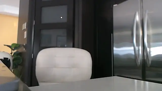 Toy-Daddy online show from October 19, 2025, 8:09 pm