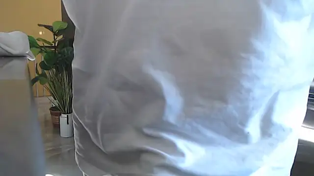 Toy-Daddy online show from October 29, 2025, 2:52 pm