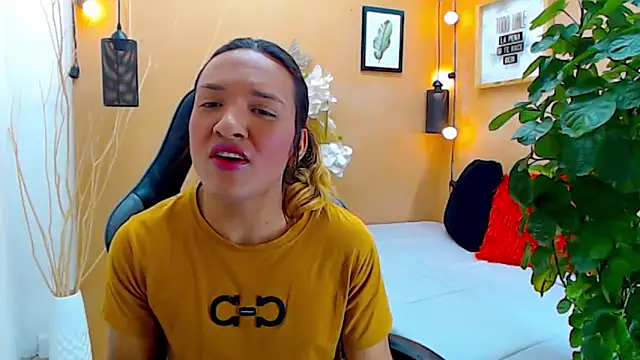 aslyhernandez 7 online show from September 10, 2025, 11:54 am