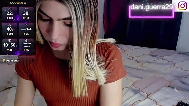 Snapshot of saskya chatting on December 16, 2025, 11:26 am saskya online show from December 16, 2025, 11:26 am