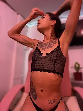 daniigarcia online show from April 12, 2026, 7:30 pm