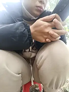 Snapshot of Fuckmehard2xx chatting on January 15, 2025, 12:09 am Fuckmehard2xx online show from January 15, 2025, 12:09 am