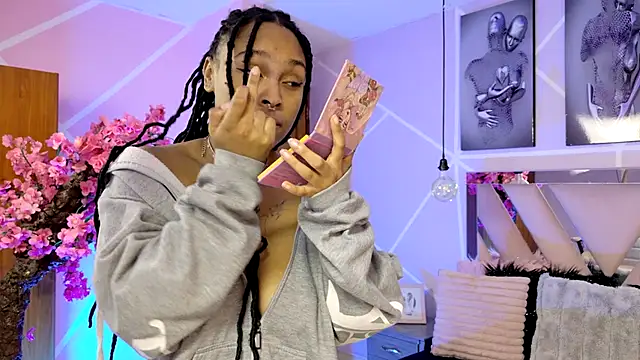 Elith noa online show from November 27, 2025, 7:38 pm