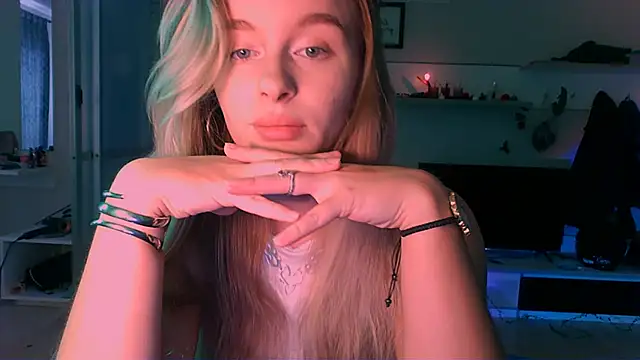 Snapshot of Eva_Jaya chatting on September 12, 2025, 10:04 am Eva Jaya online show from September 12, 2025, 10:04 am