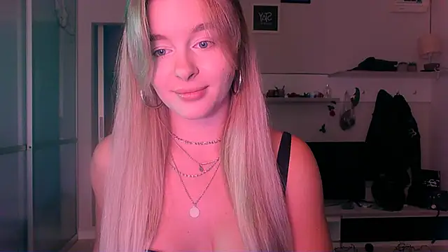 Snapshot of Eva_Jaya chatting on September 23, 2025, 11:02 am Eva Jaya online show from September 23, 2025, 11:02 am