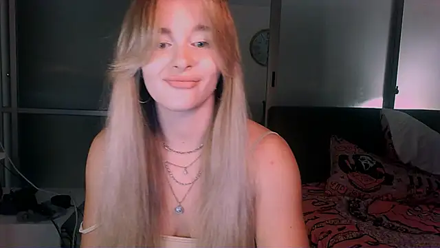 Snapshot of Eva_Jaya chatting on October 18, 2025, 11:33 am Eva Jaya online show from October 18, 2025, 11:33 am