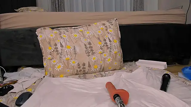 Snapshot of wowsquirtx chatting on March 1, 2025, 9:40 am wowsquirtx online show from March 1, 2025, 9:40 am