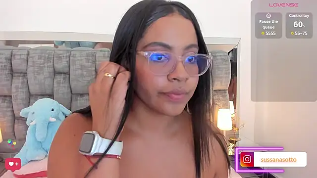 SussiSotto online show from February 18, 2025, 3:21 pm