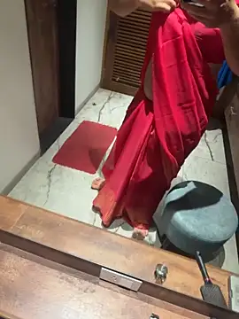 Snapshot of versatile_guy01 chatting on March 27, 2026, 5:45 pm versatile guy01 online show from March 27, 2026, 5:45 pm