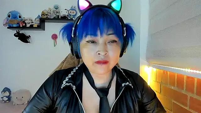 Snapshot of Shaddycute_ chatting on October 20, 2025, 5:02 pm Shaddycute online show from October 20, 2025, 5:02 pm