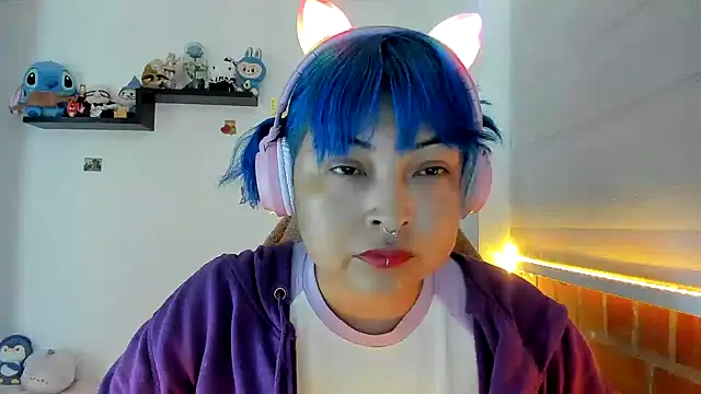 Snapshot of Shaddycute_ chatting on November 5, 2025, 3:56 pm Shaddycute online show from November 5, 2025, 3:56 pm