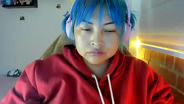 Snapshot of Shaddycute_ chatting on December 3, 2025, 12:40 am Shaddycute online show from December 3, 2025, 12:40 am