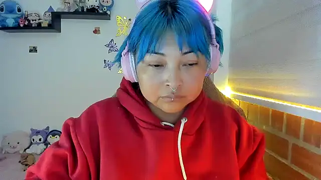 Snapshot of Shaddycute_ chatting on December 15, 2025, 3:27 pm Shaddycute online show from December 15, 2025, 3:27 pm