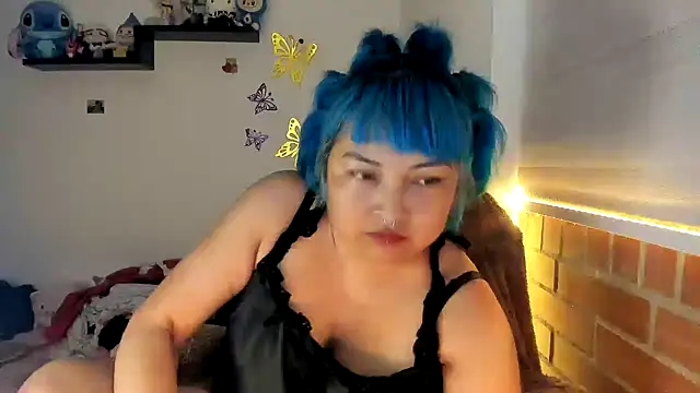 Snapshot of Shaddycute_ chatting on December 21, 2025, 12:51 am Shaddycute online show from December 21, 2025, 12:51 am