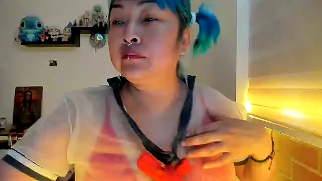 Snapshot of Shaddycute_ chatting on January 9, 2026, 4:43 pm Shaddycute online show from January 9, 2026, 4:43 pm