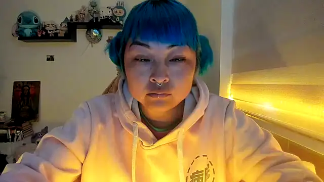 Snapshot of Shaddycute_ chatting on January 11, 2026, 1:27 pm Shaddycute online show from January 11, 2026, 1:27 pm