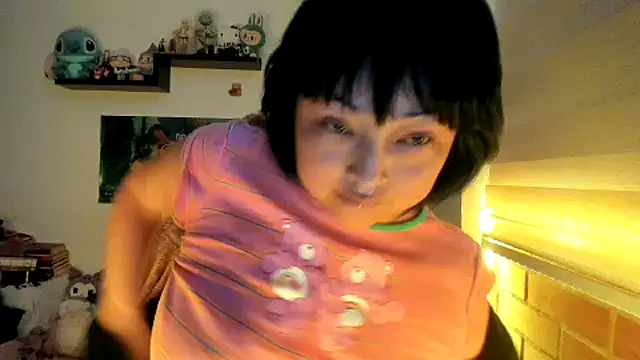 Snapshot of Shaddycute_ chatting on February 10, 2026, 11:58 am Shaddycute online show from February 10, 2026, 11:58 am