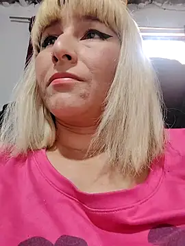 florecita9 online show from February 27, 2025, 7:58 pm