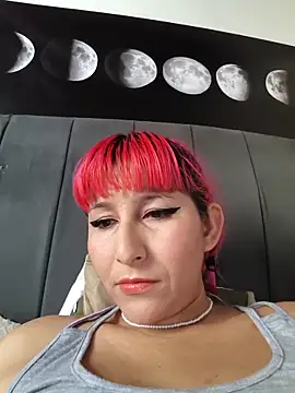 florecita9 online show from September 19, 2025, 4:40 pm