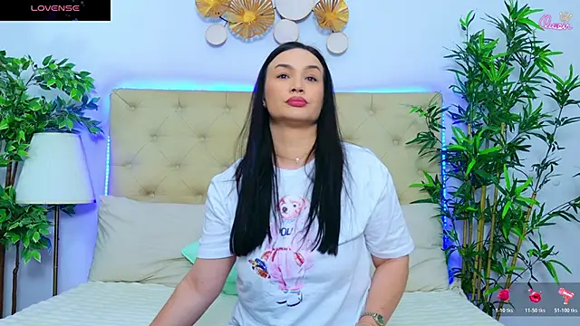 DaliyaArabian online show from May 15, 2026, 12:12 pm