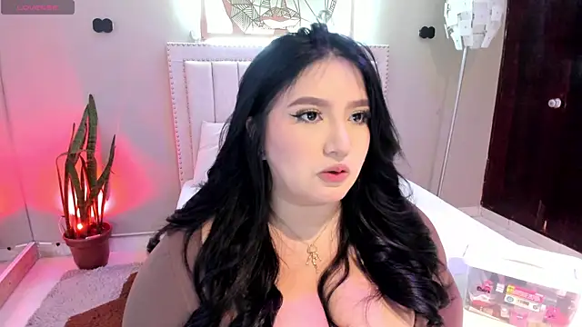  nina sweet online show from November 11, 2025, 12:05 pm