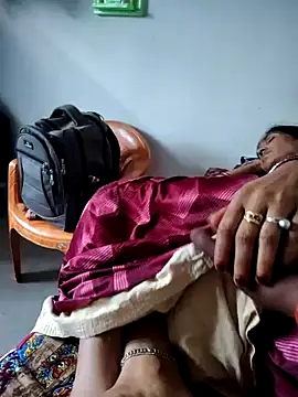 Snapshot of FeltedEuropium chatting on March 10, 2026, 10:20 am FeltedEuropium online show from March 10, 2026, 10:20 am