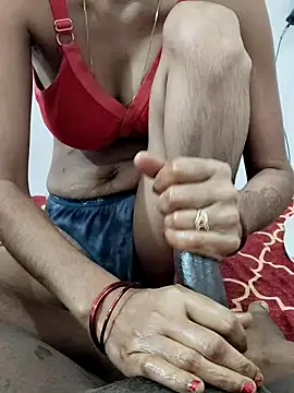 Snapshot of FeltedEuropium chatting on April 17, 2026, 9:23 am FeltedEuropium online show from April 17, 2026, 9:23 am