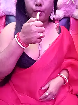 ella mariya online show from November 18, 2025, 2:43 pm