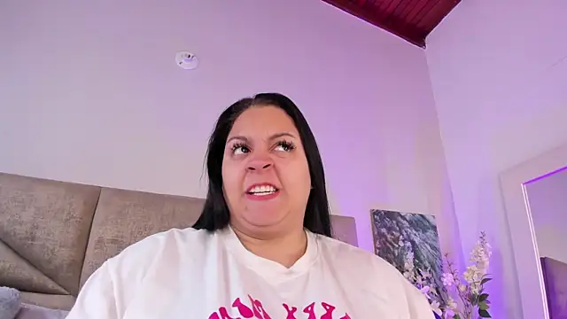 Snapshot of Salomesimos1 chatting on February 13, 2025, 5:44 pm Salomesimos1 online show from February 13, 2025, 5:44 pm